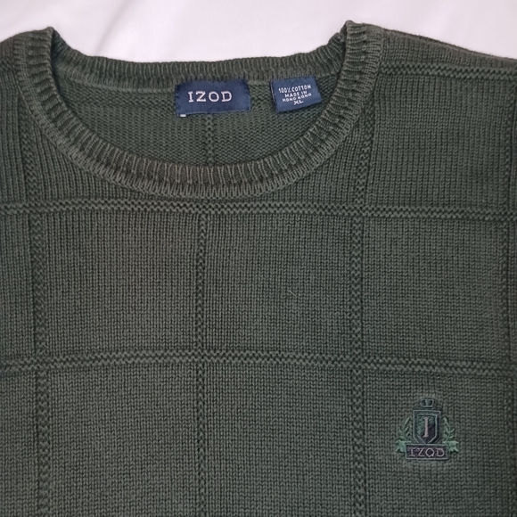 Izod Dark Green Knit Sweater. - Picture 3 of 5